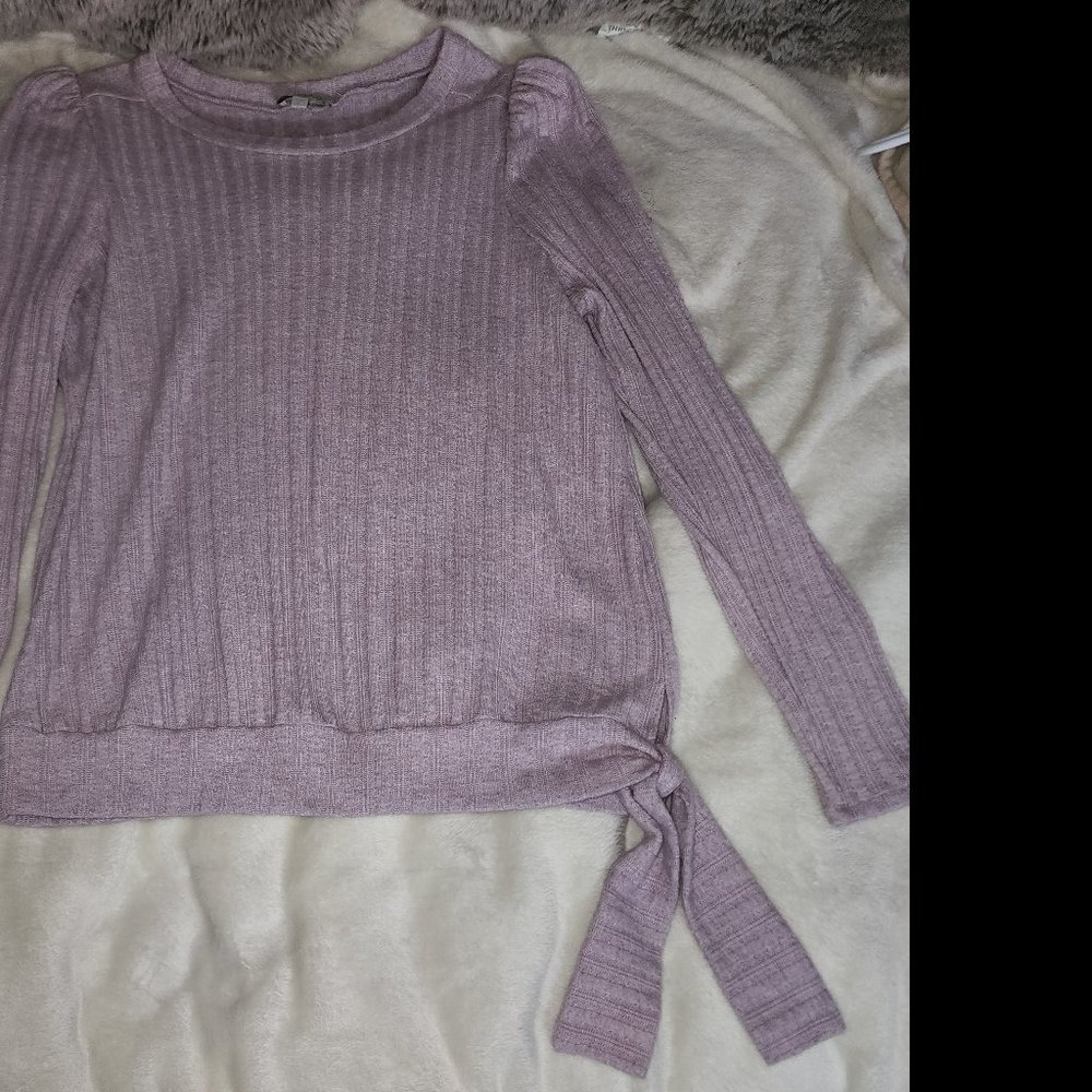 Chenault Women's Size Large Long Sleeved Shirt With Bow Straps